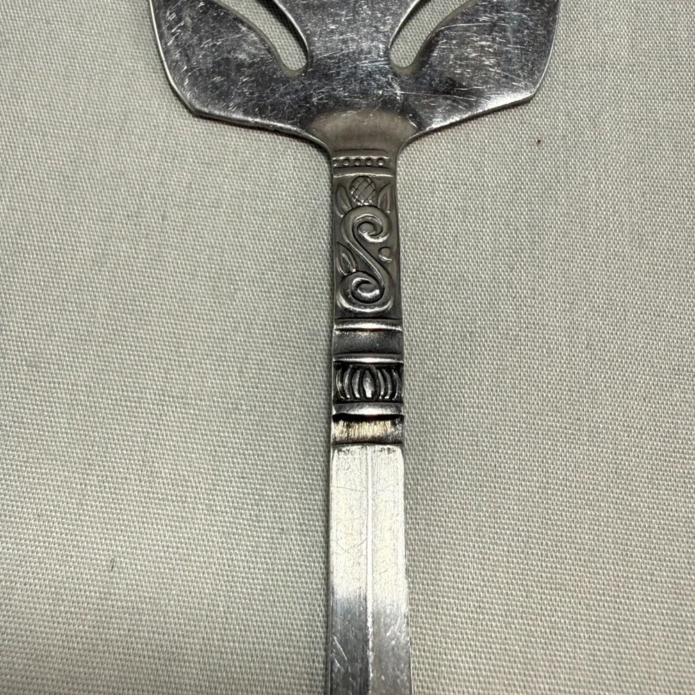 Orleans Silver Pie Cake Server ORL31 Pierced Stainless Steel 70s Vintage 9.25
